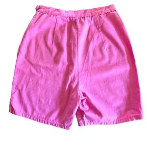 Vintage 60’s bright pink high waisted Bermuda shorts